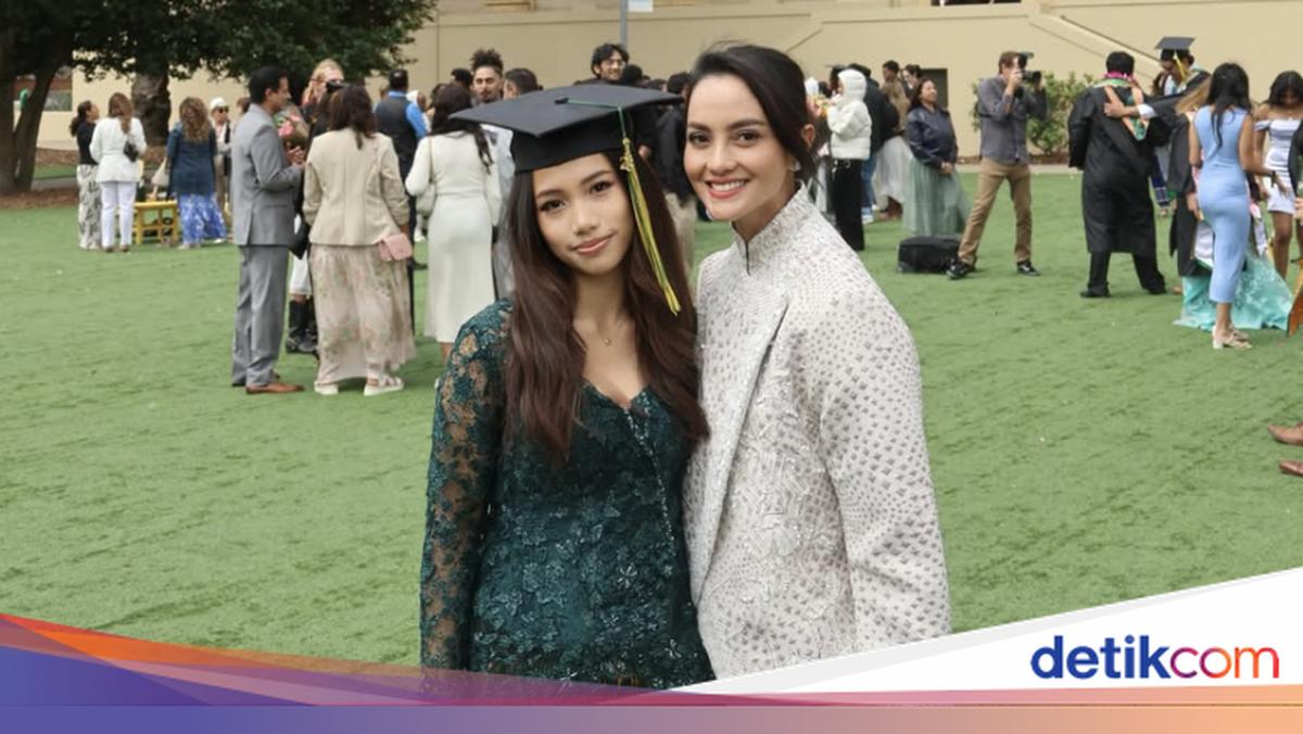 Momen Ririn Ekawati Kulineran di AS, Mampir ke Kafe Korea-Amerika Hits