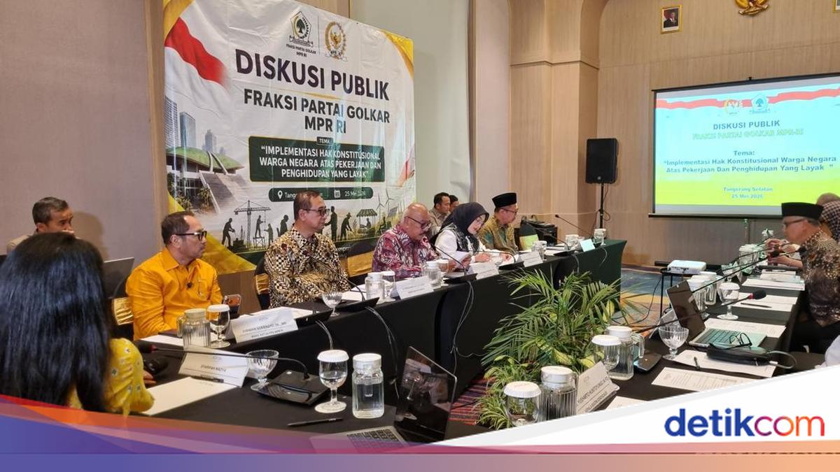 Golkar Minta Pemerintah Tangani Isu Guru Honorer-Dosen, Beri Standar Gaji