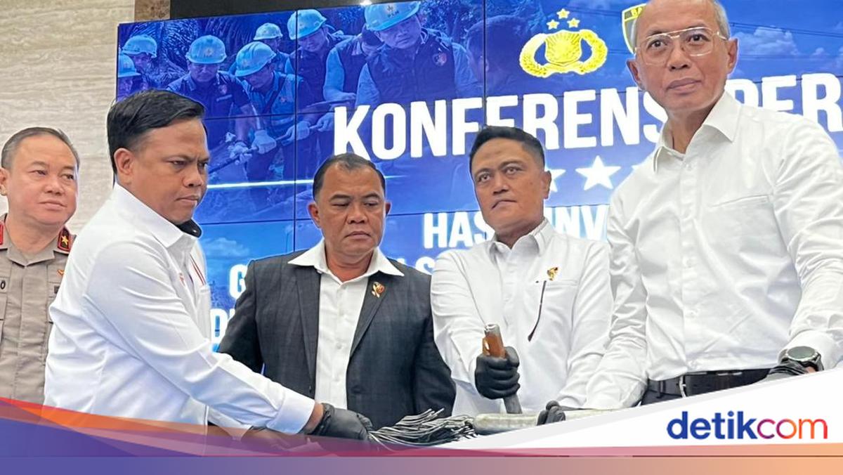 Penampakan Kabel SUTET Putus yang Picu Listrik Padam Massal di Sumatera