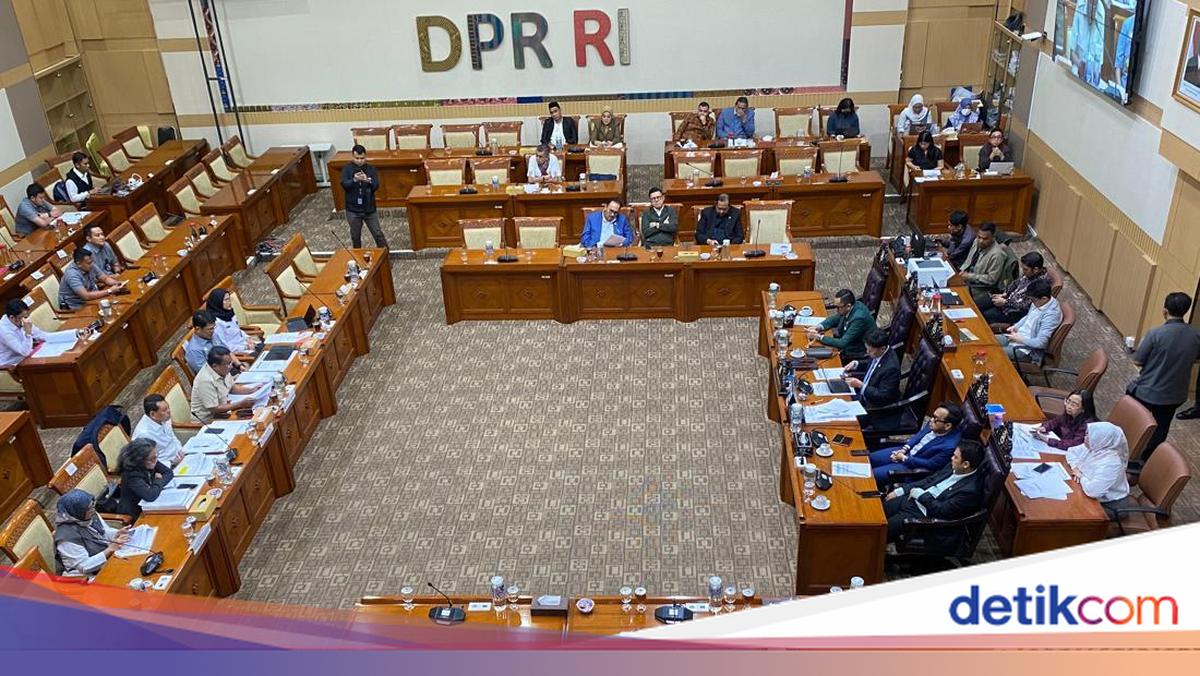 Komisi III DPR Bentuk Panja RUU Polri, Diketuai Habiburokhman