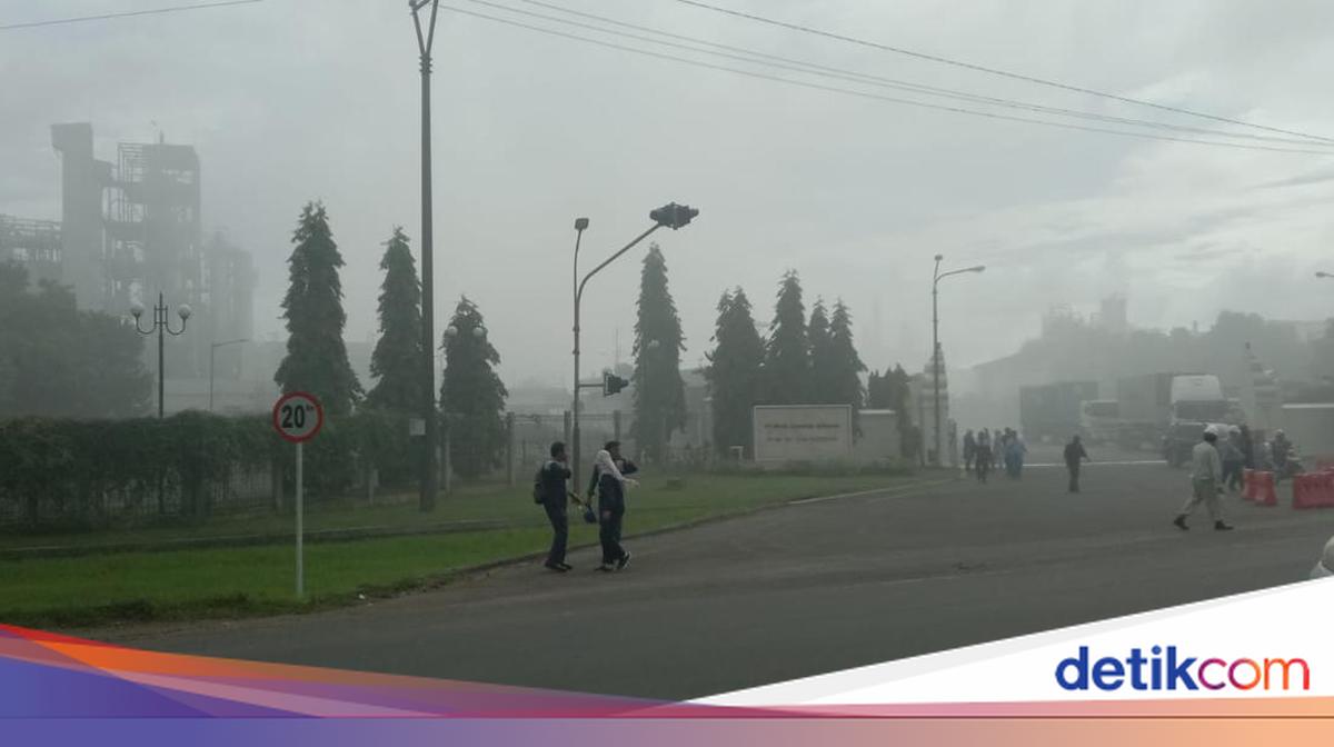 DLHK Banten Cek Potensi Gas Beracun Usai Ledakan Pabrik Kimia, Ini Hasilnya