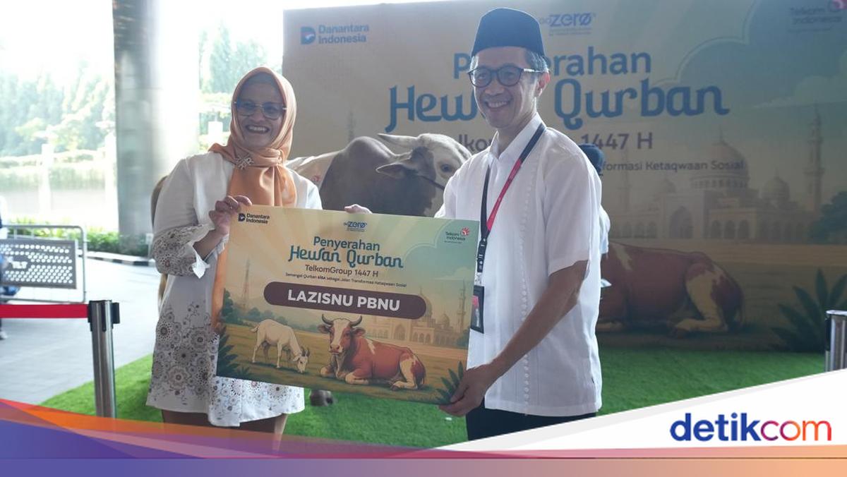 TelkomGroup Salurkan 910 Hewan Kurban ke Warga di Berbagai Wilayah RI