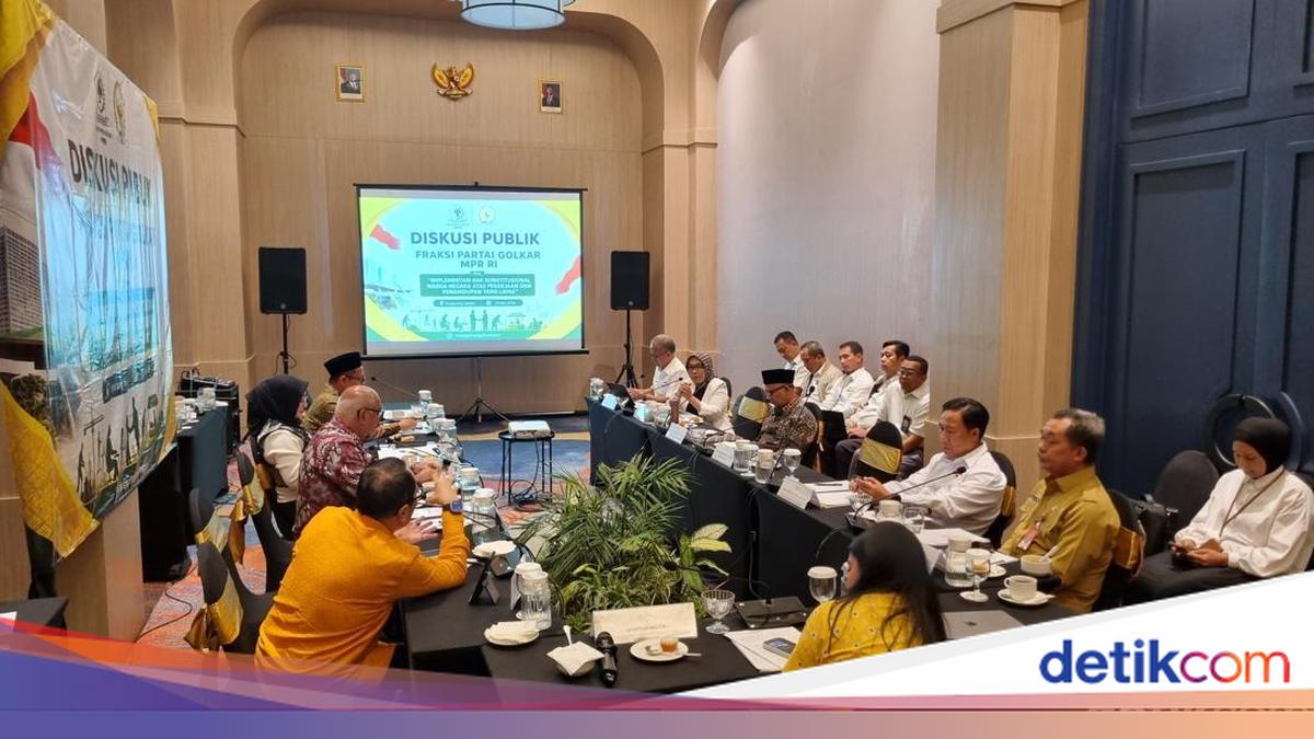 Kemendikdasmen Ungkap Sebab Guru Honorer Menumpuk: Rekrutmen ASN Minim