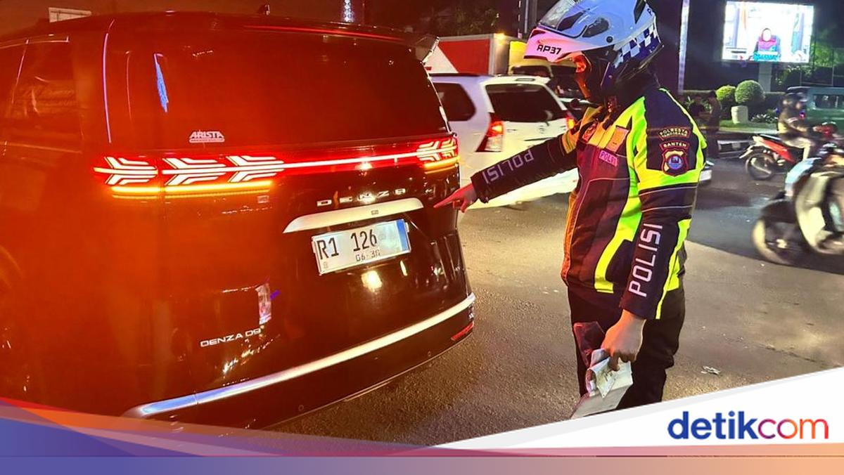 Mobil Mewah Berpelat Mirip 'RI' di Tangerang Berujung Ditilang