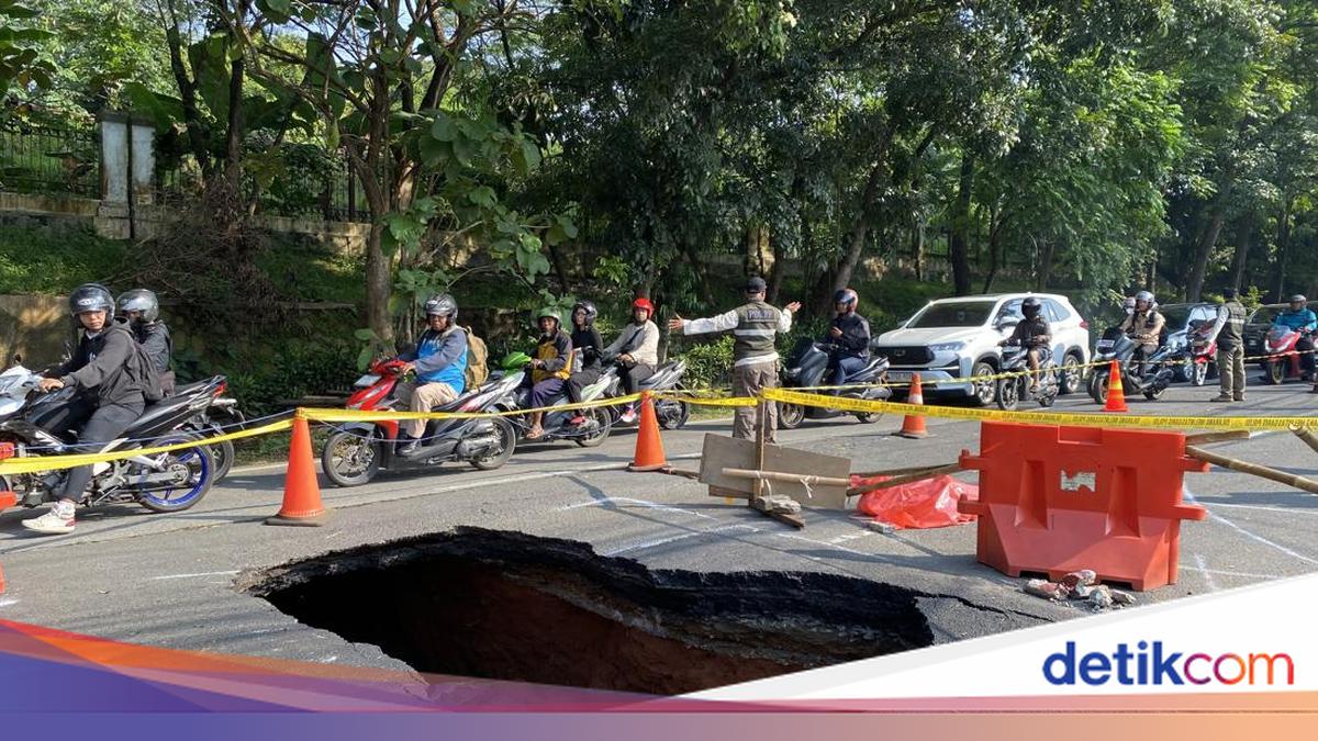 SDA Jaksel Ungkap Penyebab Jalan di Lenteng Agung Amblas