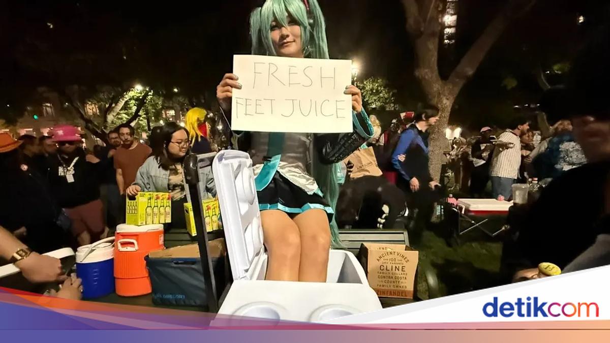 Mau Coba? Jus Buah Rendaman Kaki Rp200 Ribuan Ini Jadi Incaran Wibu