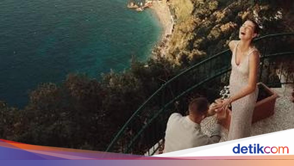 Keren! Kiper Timnas Maarten Paes Ternyata Jago Masak Nasi Goreng