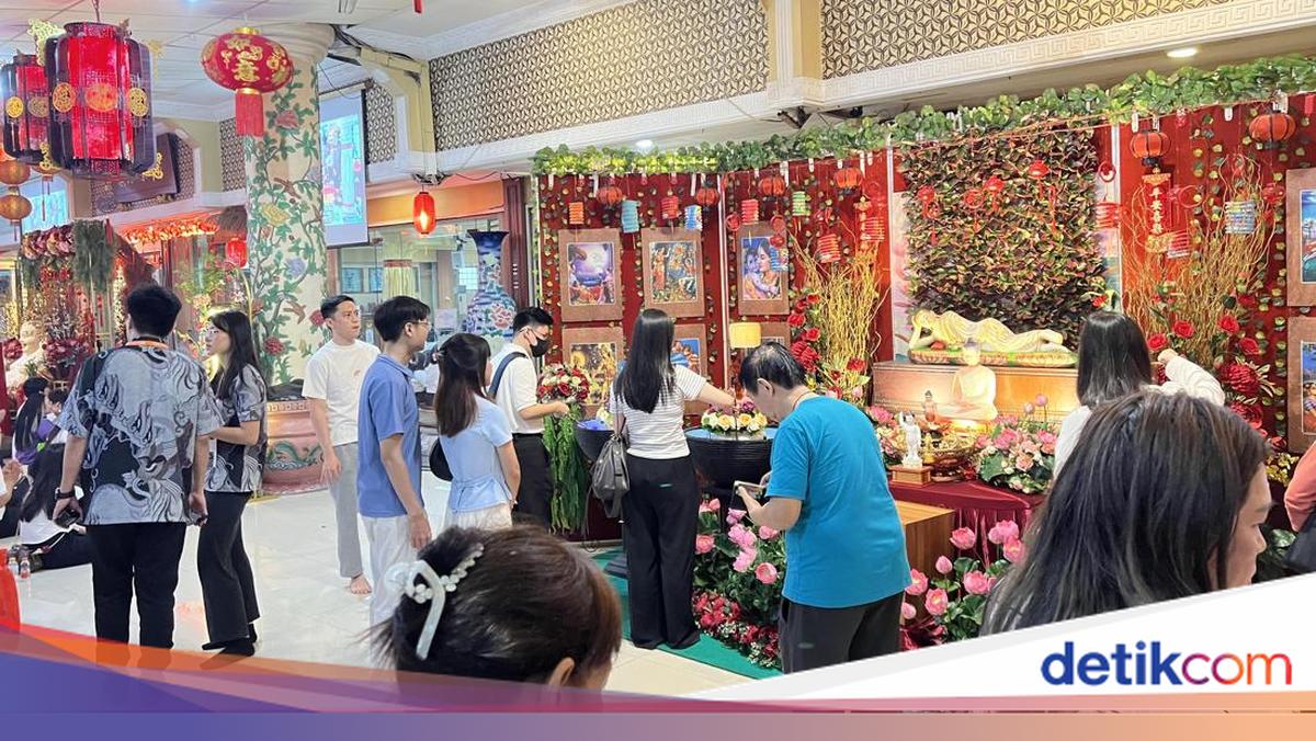 Menengok Perayaan Waisak di Wihara Ekayana Arama Jakbar
