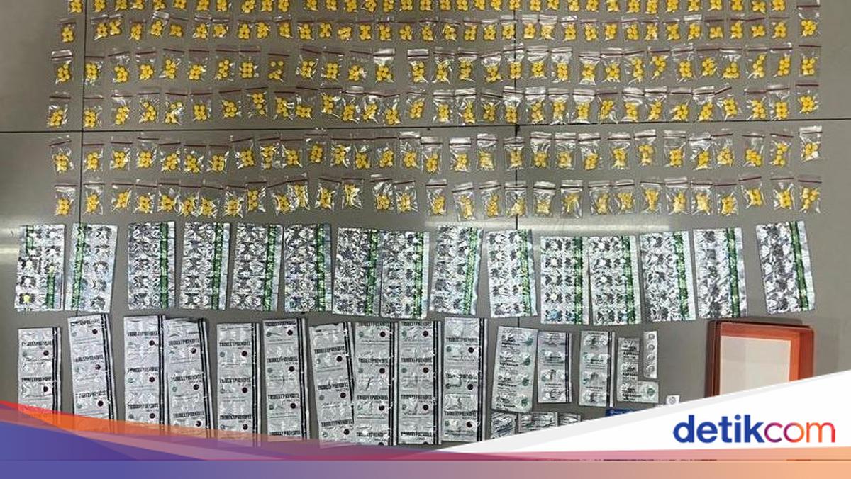 Polres Jakpus Bongkar Penjualan Obat Keras Berkedok Toko Kosmetik di Juanda