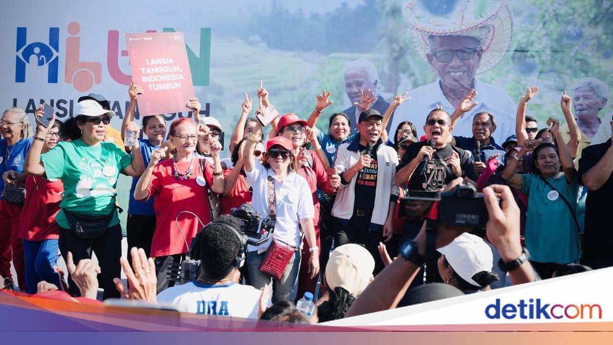 Lansia Bernyanyi Bersama Gubernur NTT di Puncak HLUN 2026