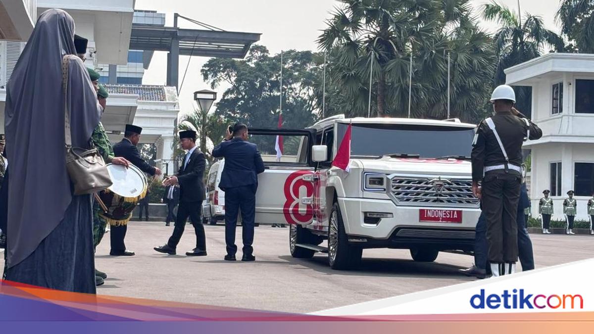 Sambangi Kemhan, Gibran Melayat Ryamizard Ryacudu