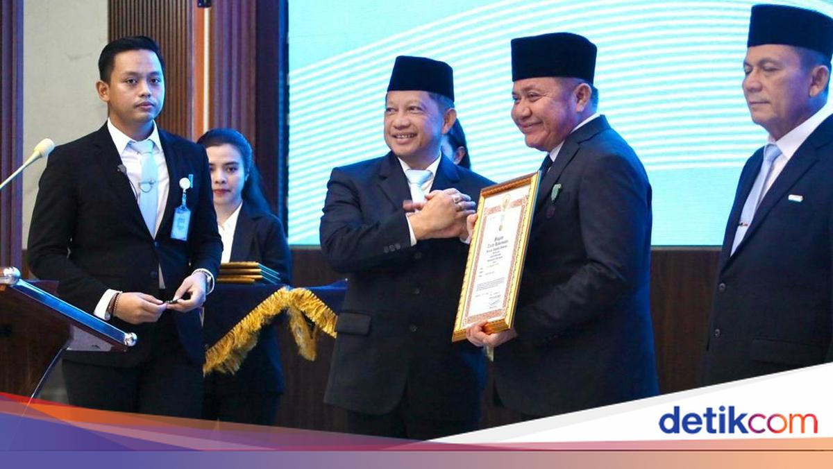 Gubernur Sumsel Raih Tanda Kehormatan Satyalancana Wira Karya dari Prabowo