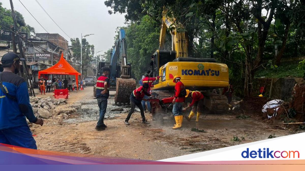 Perbaikan Jalan Amblas di Lenteng Agung, Lalin Arah Depok Ditutup