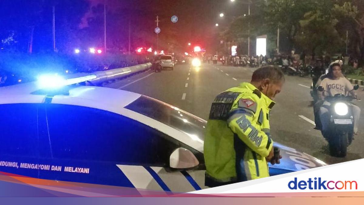 Ada Kebakaran Besar, Lalin di Jalan Kemayoran Gempol Jakpus Dialihkan