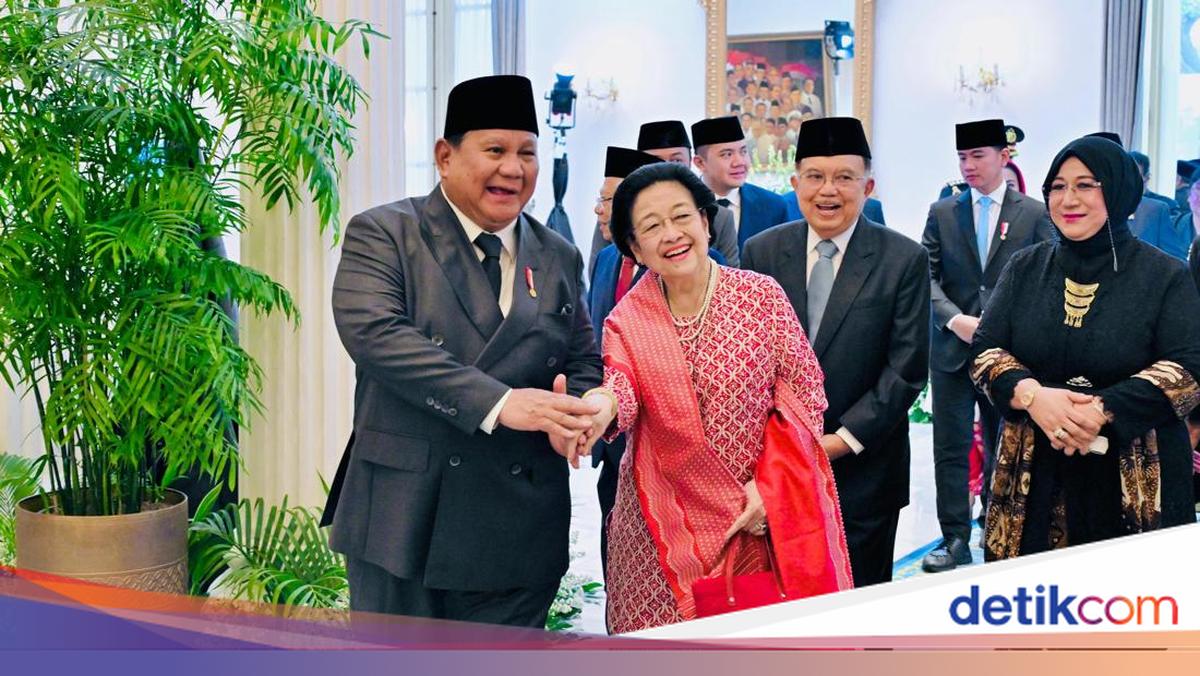 Gerindra Sebut Gandengan Tangan Prabowo-Mega Tunjukkan Persahabatan yang Kuat