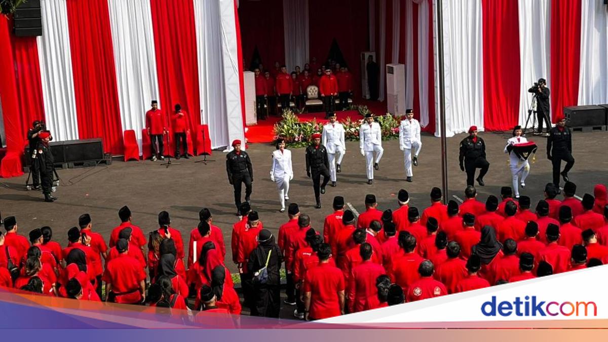 PDIP Gelar Upacara Hari Lahir Pancasila di Lenteng Agung, Dipimpin Hasto