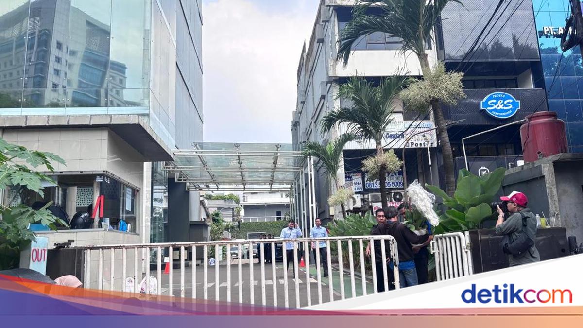 Penggeledahan di Kantor BGN Masih Berlangsung, Begini Suasananya