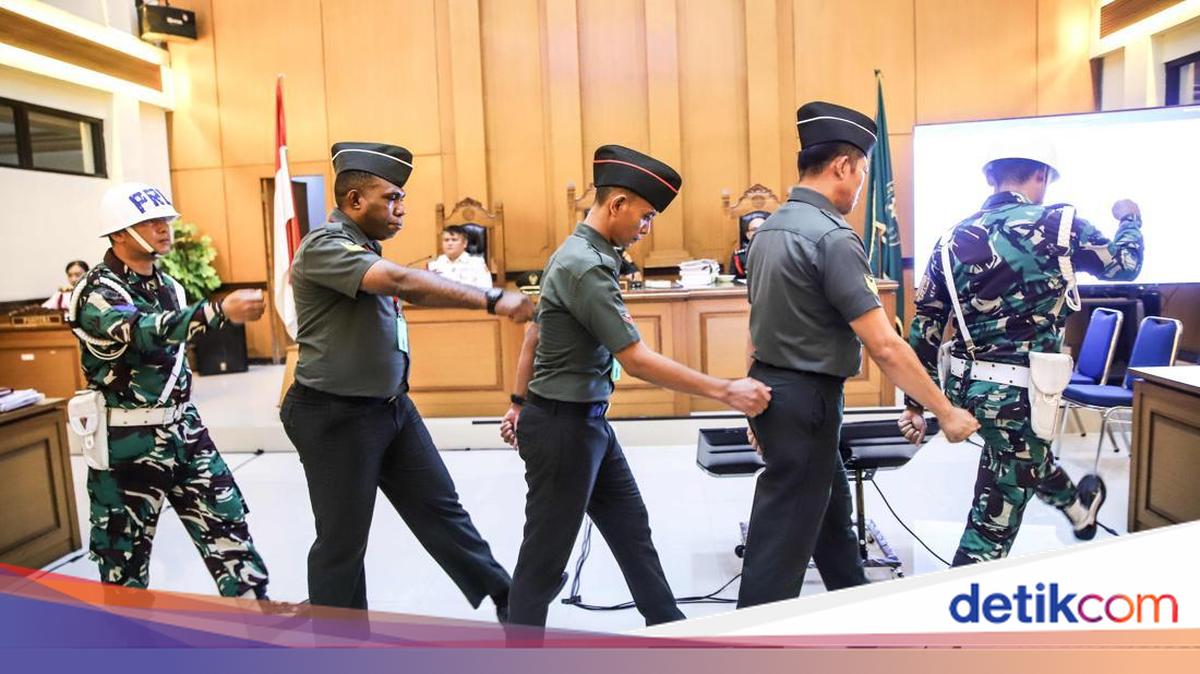 2 Terdakwa Pembunuh Kacab Bank Dipecat TNI dan Dibebankan Restitusi Rp 1,2 M