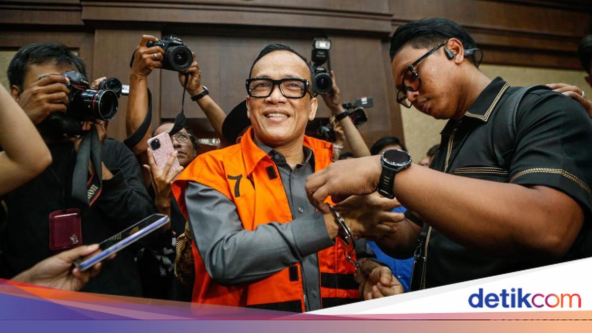 Eks Wamenaker Noel Dihukum Bayar Rp 3,435 Miliar