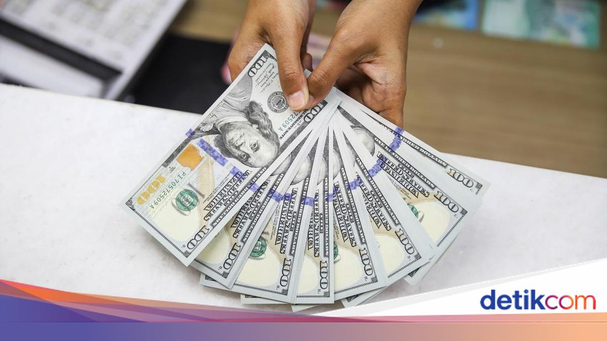 Dolar AS Makin Dekat ke Rp 18.000: Apa Penyebab dan Dampaknya?