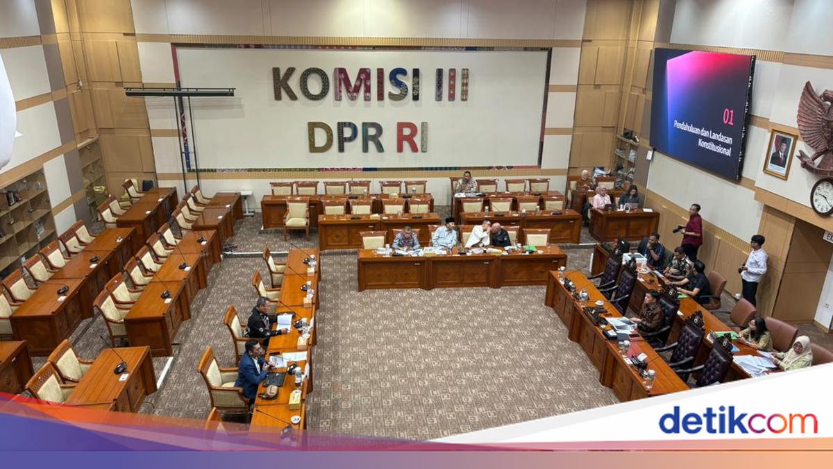 Pakar Usul Batas Usia Anggota Kompolnas Tak Dipatok 50 Tahun di RUU Polri
