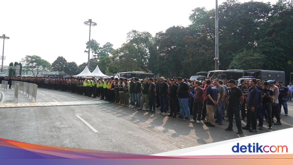 1.400 Personel Gabungan Amankan Laga Indonesia Vs Oman di Stadion GBK