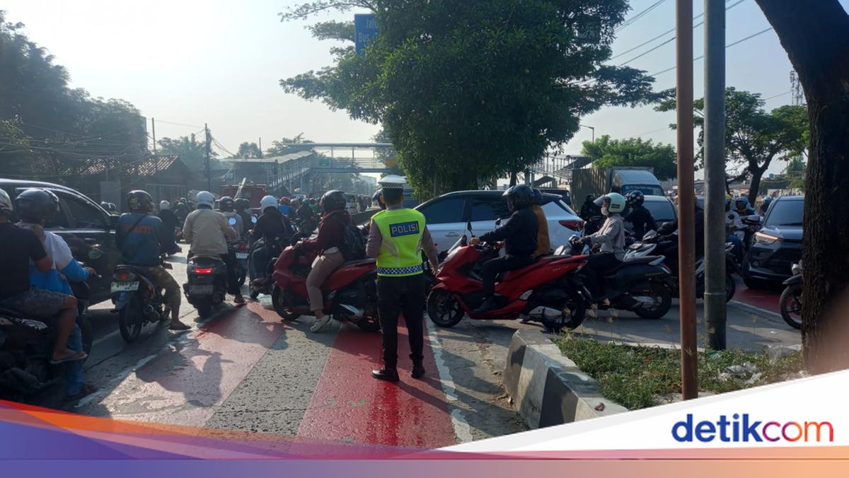 Situasi Lalin Jakarta Senin Pagi, Ada Kepadatan di Daan Mogot