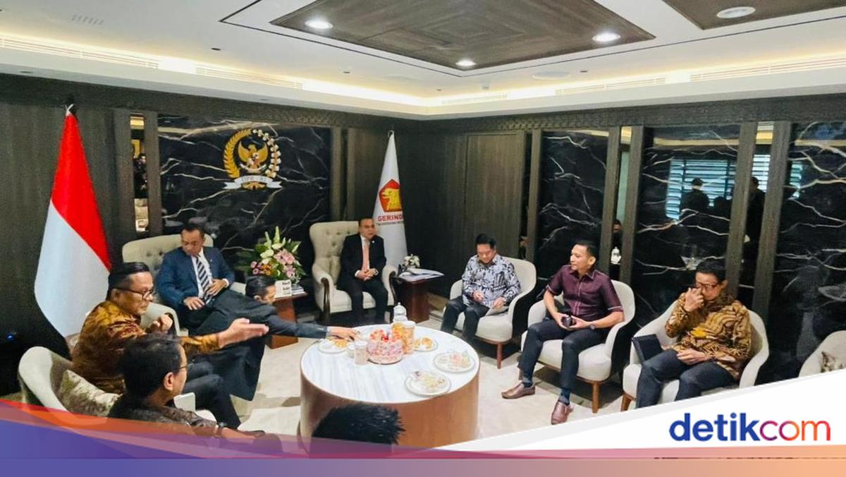 Bos Bank BUMN Dihajar Dasco! Saham Anjlok, Nasib Duit Rakyat Dipertanyakan!
