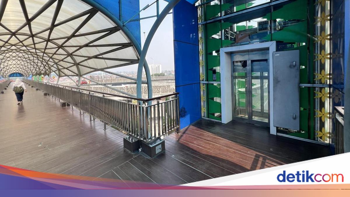 Warga Minta Lift JPO Lenteng Agung Segera Diperbaiki: Banyak Dipakai Lansia