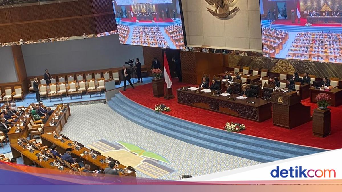 Tok, DPR Sahkan Revisi UU Polri Jadi Undang-Undang