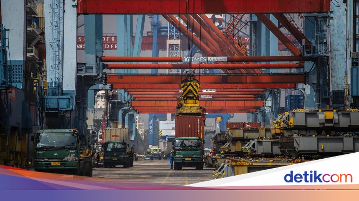 Neraca Dagang Indonesia Defisit US$1,61 Miliar Setelah 72 Bulan Surplus