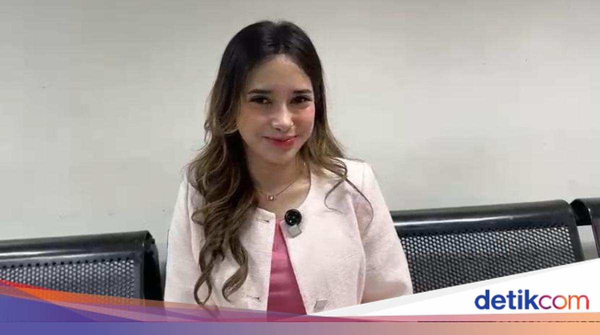 Dilan Janiyar Ungkap Hubungan dengan Mantan Suami