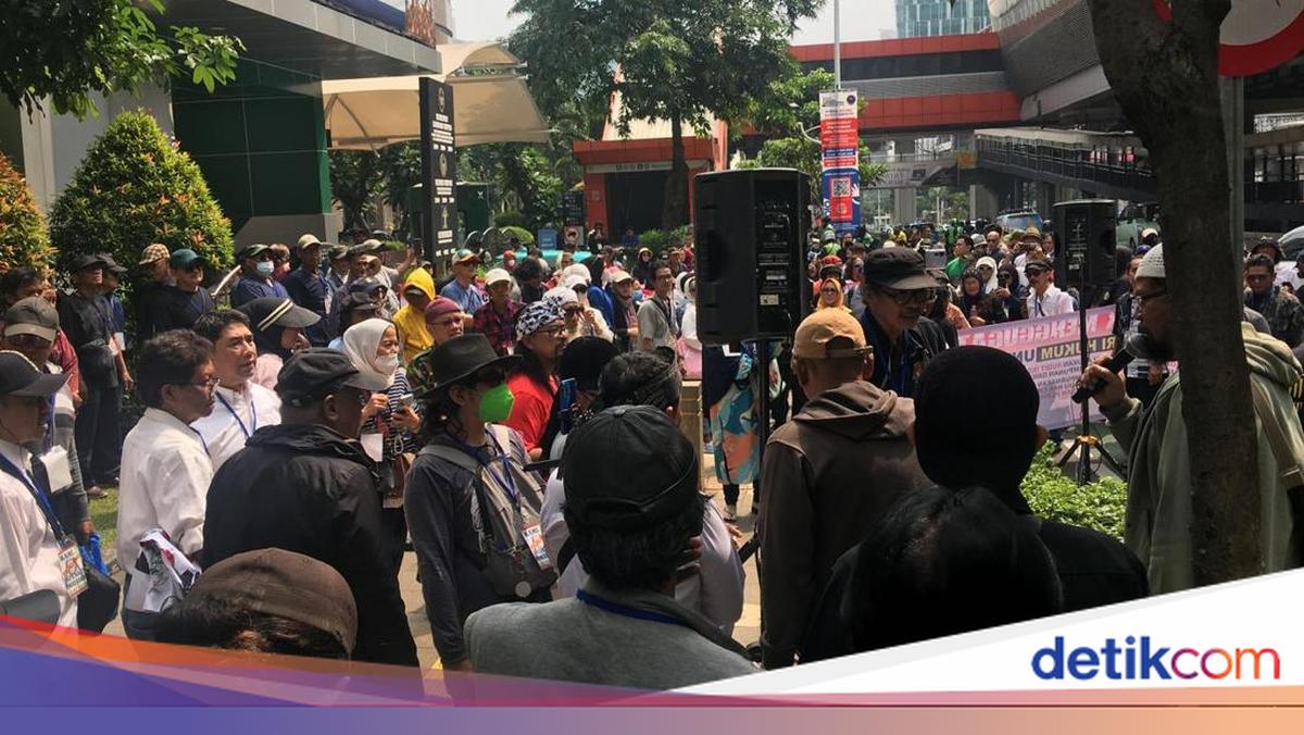 Tuntutan Demo Pencipta Lagu di Kemenkum