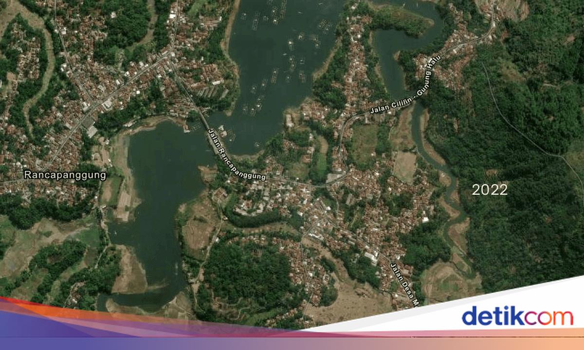 Sungai Citarum di Cililin kini tertutup eceng gondok, mengub