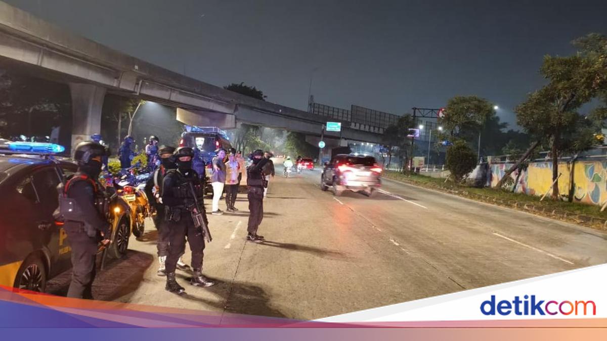 Gagalkan Tawuran di Dua Wilayah, Brimob PMJ Sita Katana hingga Stik Golf