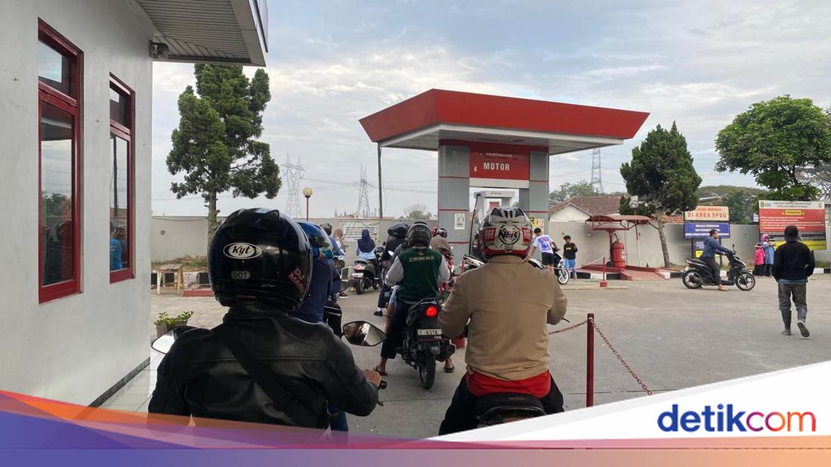 Cerita Pemotor Bandung Beralih ke Pertalite: Harga Pertamax Tak Terkejar
