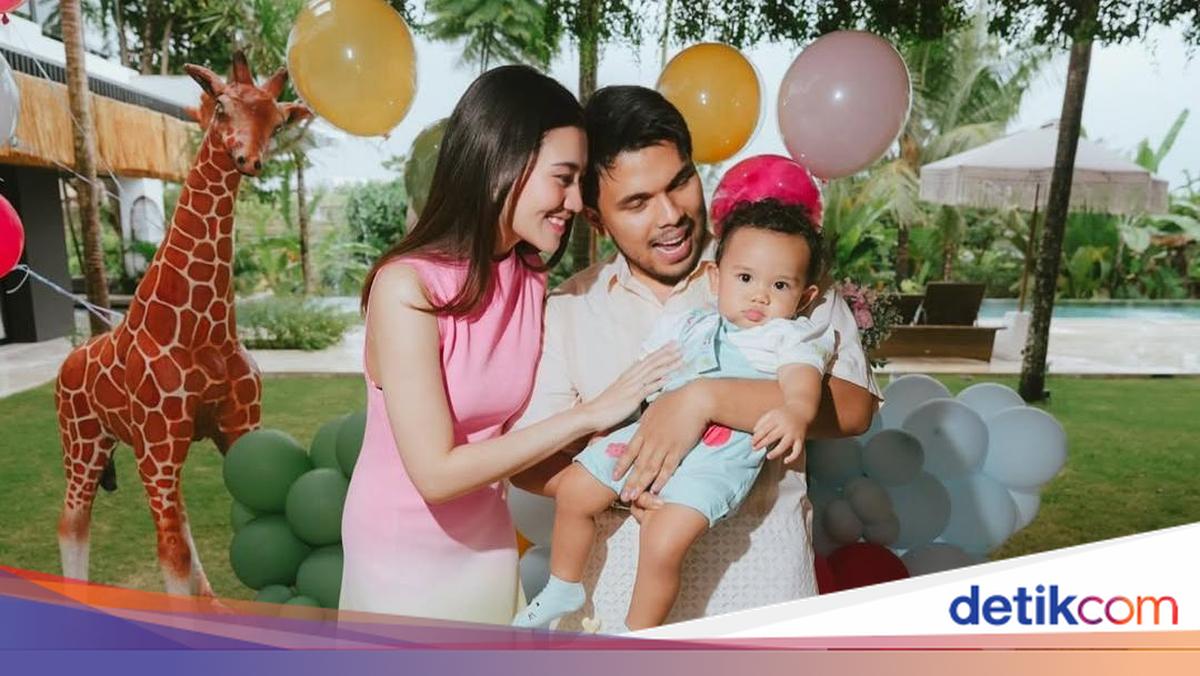 Selamat Ulang Tahun Pertama Anak Thariq Halilintar dan Aaliyah Massaid