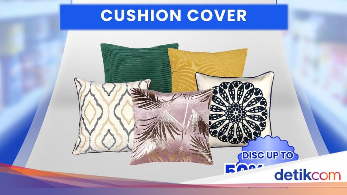 Transmart Full Day Sale! Sarung Bantal Sofa Cuma Rp 20 Ribu