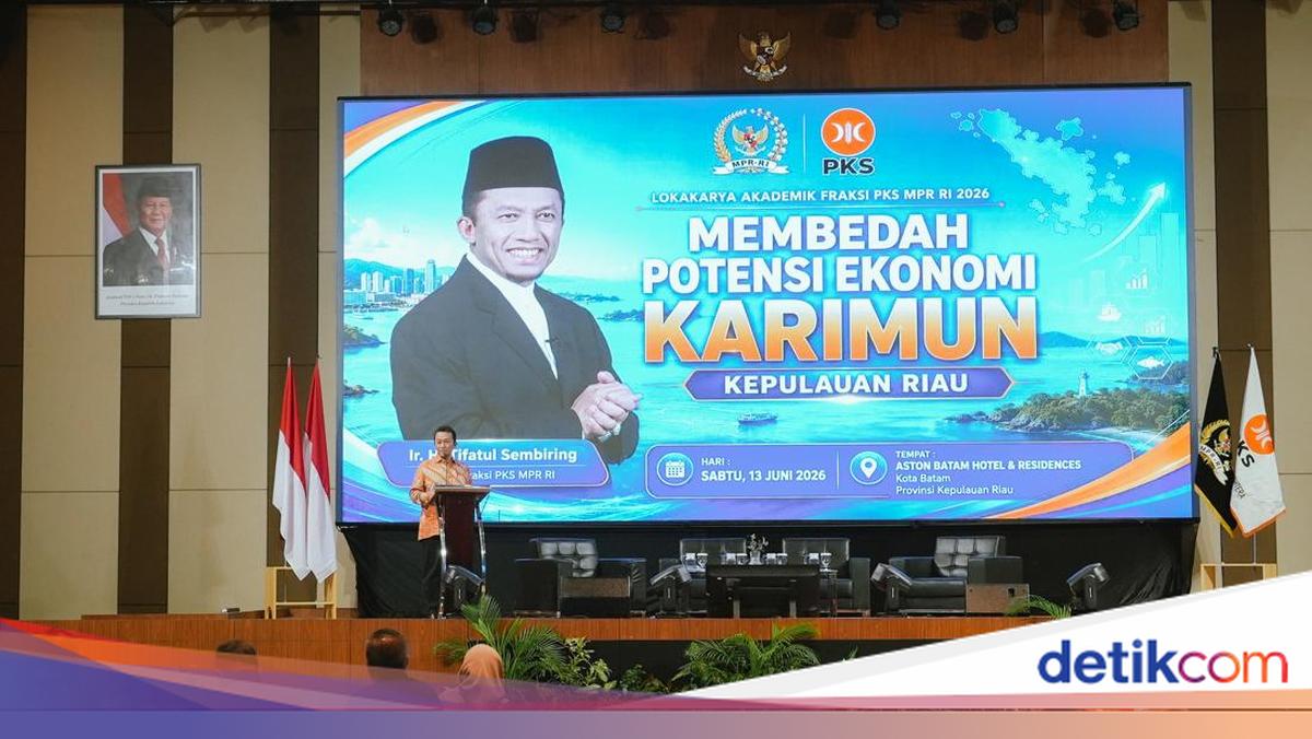 Bedah Potensi Ekonomi Kepri, Tifatul: 'Kenapa Harus Bali Melulu?'