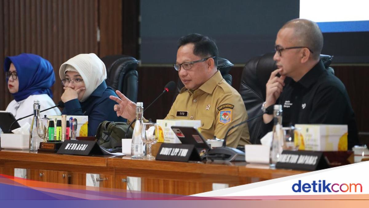 Mendagri Terbitkan Surat Edaran Imbau Pemda Fasilitasi Nobar Piala Dunia