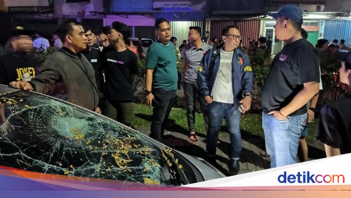 Mobil di Cikupa Tangerang Diamuk Massa gara-gara Geberan Knalpot