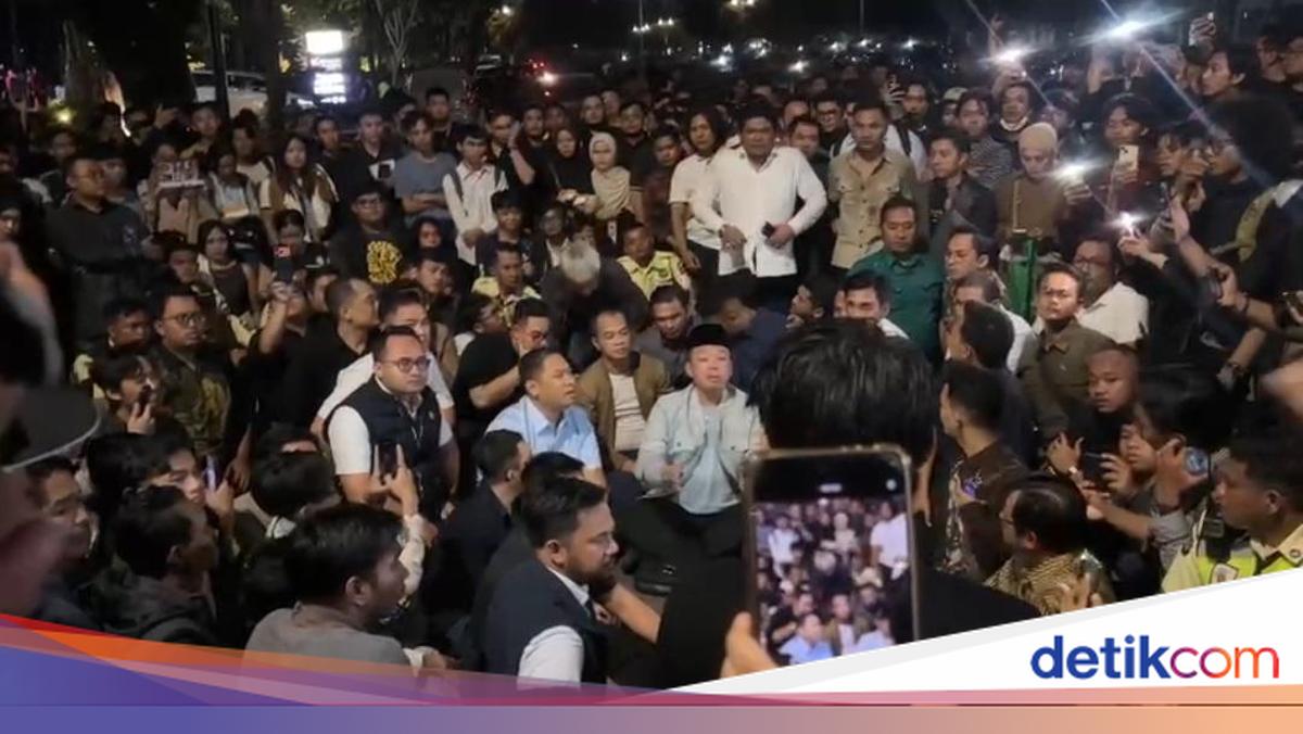 Alasan Mahasiswa Geruduk Diskusi Nusron, Budiman, dan Sudaryono di UGM