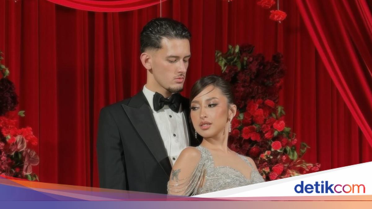 Biaya Pernikahan Habis 338 Ribu Dolar, Jennifer Coppen: Kepala Gue Sakit!