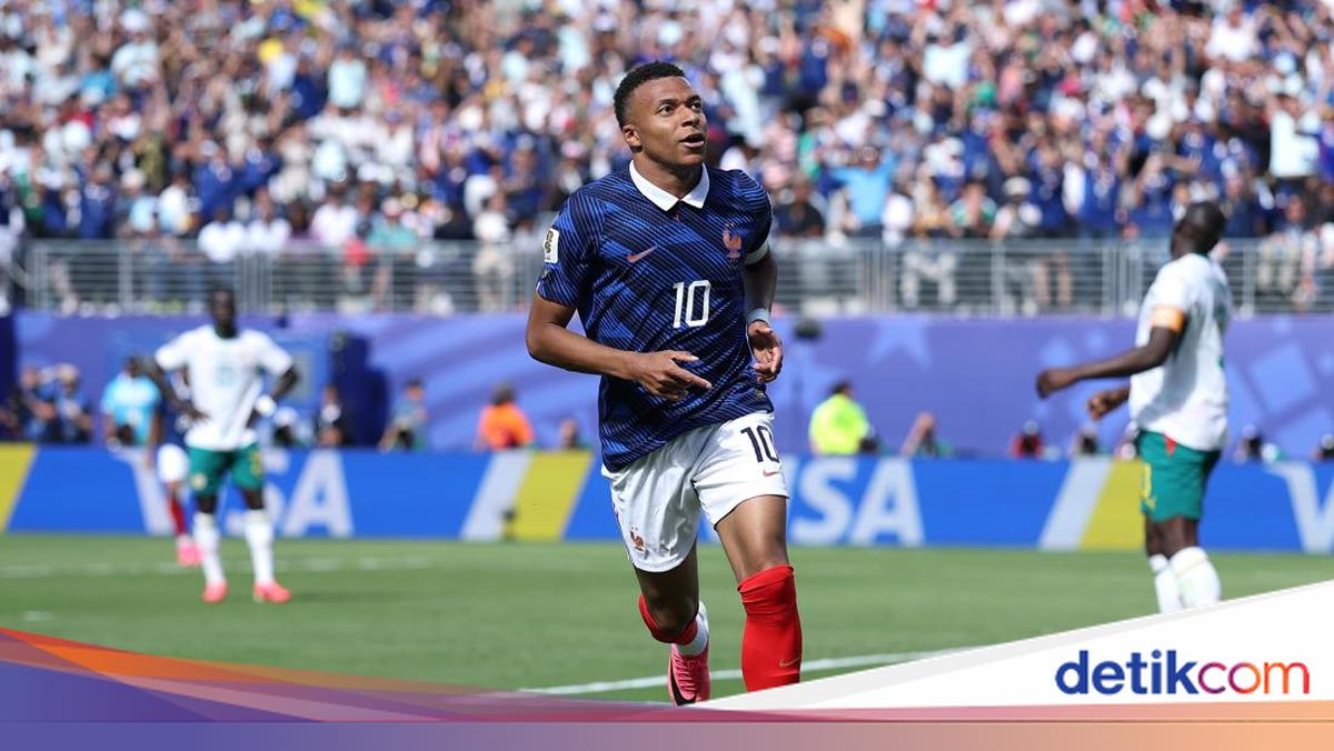 Brace Mbappe Menangkan Les Bleus 3-1