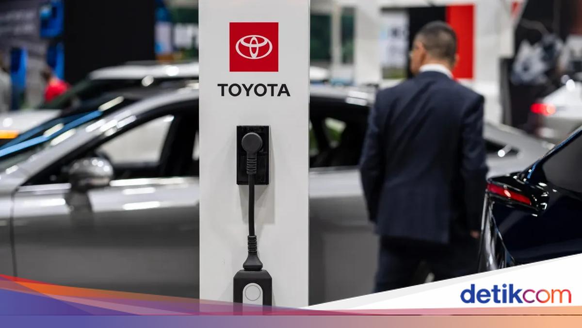 Terkuak! Ini Alasan Toyota Nggak Mau Hijrah Total ke Mobil Listrik