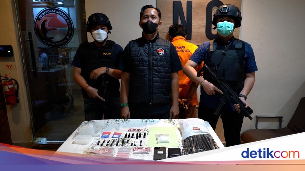 Peredaran Narkoba di Jaktim Diungkap, Stiker Sedot WC Jadi Kode Simpan Sabu