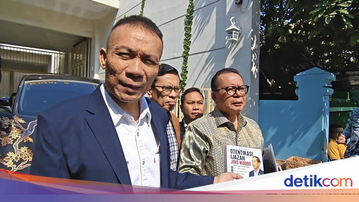 Rismon Temui Jokowi, Bawakan Buku 'Otentifikasi Ijazah Joko Widodo'