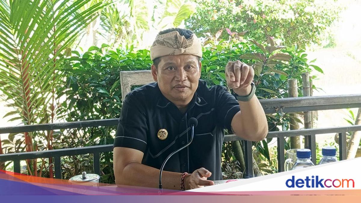 Jembrana Regent Launches Interest-Free Loans for Migrant Workers