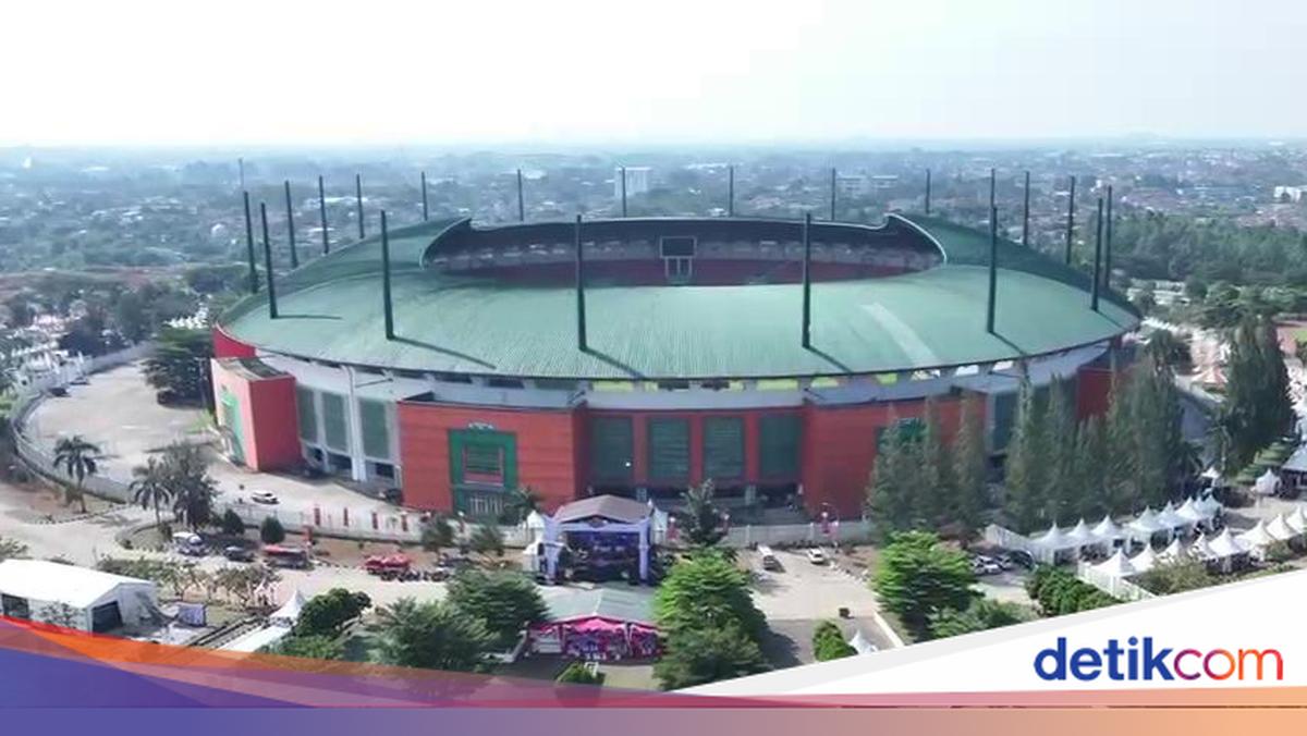 Ramai Keluhan Keamanan Parkiran di Stadion Pakansari, Helm-Knalpot Raib