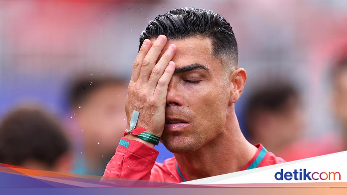 Sadar Nggak, Cristiano Ronaldo Sedang Puasa Gol Selama Ini
